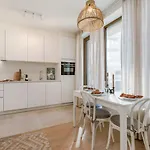 Huswell - O'sea Apartment *